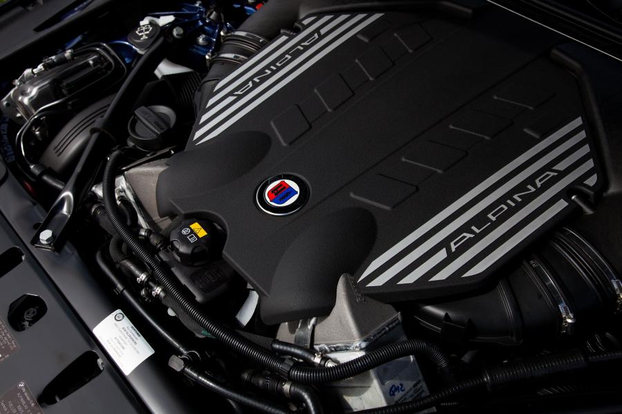Моторный отсек Alpina B6 xDrive Gran Coupe (F06) 2015 года  (фото 14 из 15)